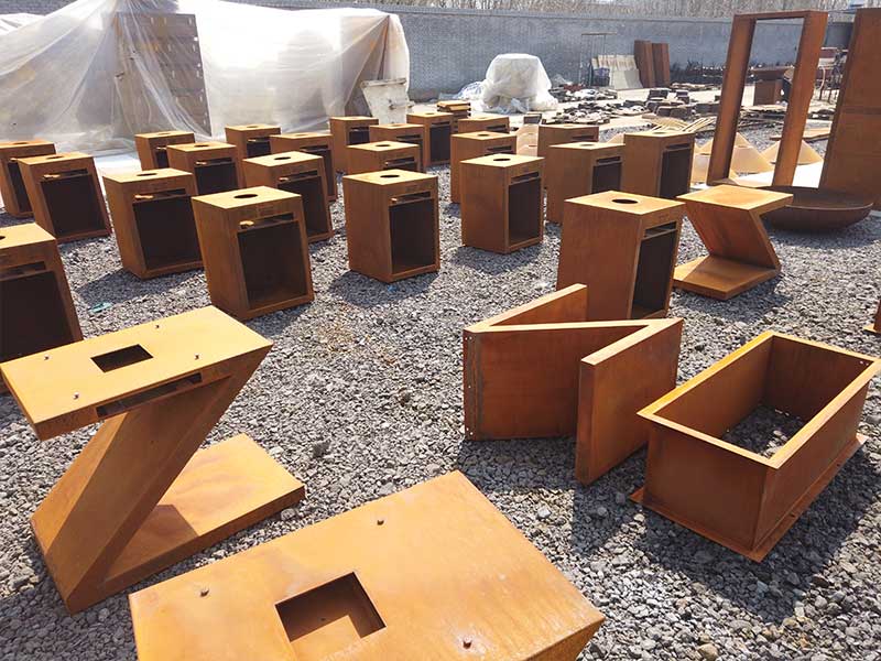 <h3>Corten Steel Planter Boxes: 3 Things You Should Know About </h3>
